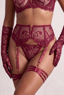 Ensemble lingerie pour femme quatre pièces avec tours de cuisse et gants - Scarlett Bordeaux